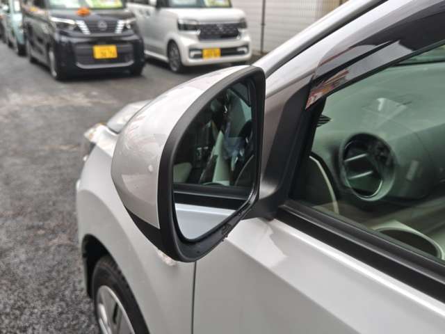 サイドミラーになります！
