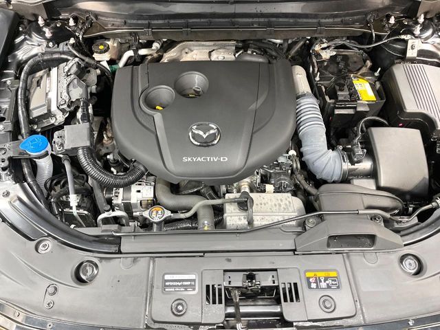 親切・丁寧な専門メカニックスタッフが応対！・車検・点検整備・事故等の修理などアフターサービスも安心。お車のカスタマイズもネクステージのサービススタッフまでご相談ください！