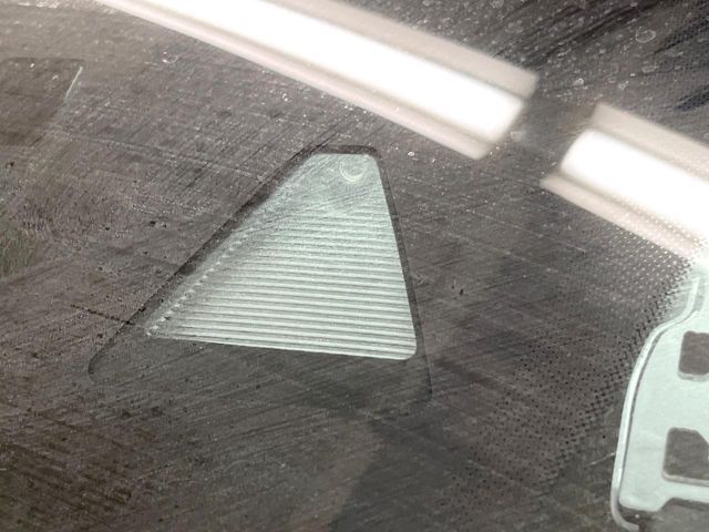 【i-ACTIVESENSE】走行中に前方の車両等を認識し、衝突しそうな時は警報とブレーキで衝突回避と被害軽減をアシスト。より安全にドライブをお楽しみいただけます。