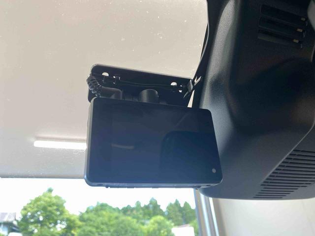 特に気になる室内は、360°viewで室内をご覧いただけるように専用カメラ撮影しております。実際に運転席に座って眺めているみたいな臨場感が体験できます。