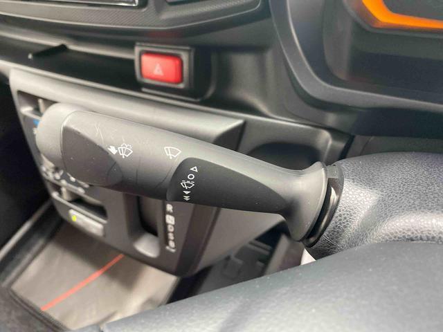 当店ではダイハツ認定U-CARをはじめ、お手頃価格のお車や、オトクなナビ付き車、オプション充実の高年式車をはじめ、ダイハツ車以外も豊富にラインナップしております。