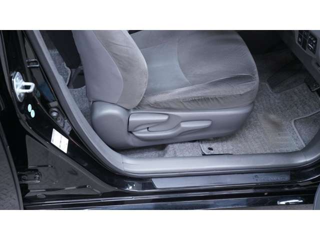 当店は大手保険会社の代理店！専任スタッフが常駐しておりますのでご相談はどうぞお気軽に♪