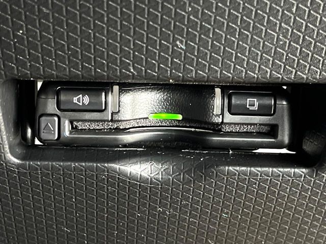 【ETC】高速道路の料金所をストレスなく通過！話題のスポットやサービスエリアに多い「スマートIC」利用時は必須のアイテムです。当店でセットアップを実施、ご納車当日からすぐにご利用いただけます！