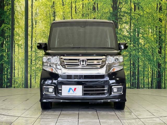 弊社では、全車『修復歴なし』のお車のみ取り扱っております。専任バイヤーによる厳選した仕入れの後、入庫後の車両チェックを行い、ネクステージが認定した高品質な中古車をご提供しております。