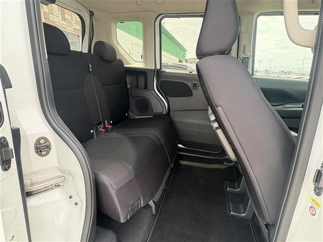 商談ルームにはキッズルームも完備しています☆お子様連れでもゆっくりとお車をお選びいただけます！