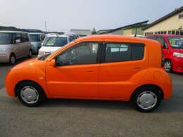 プライバシーガラスにUVカットガラス！サイドバイザーも付いてます！