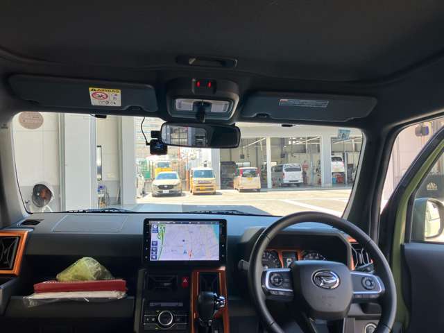 見晴らしが良く開放的な車内。視界も良好でストレス無く快適なドライブをご提供できます♪