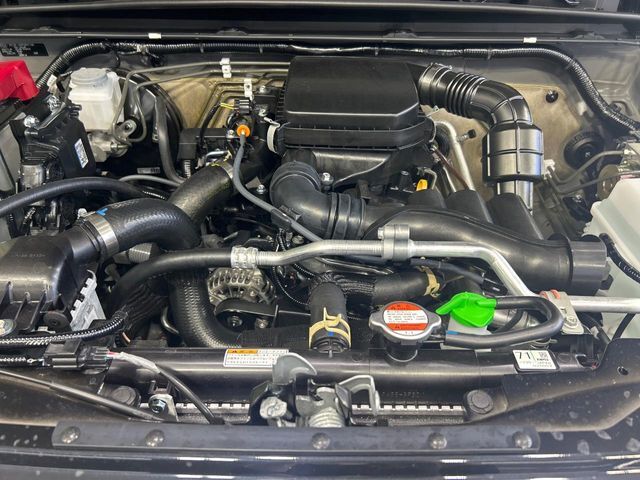 親切・丁寧な専門メカニックスタッフが応対！・車検・点検整備・事故等の修理などアフターサービスも安心。お車のカスタマイズもネクステージのサービススタッフまでご相談ください！