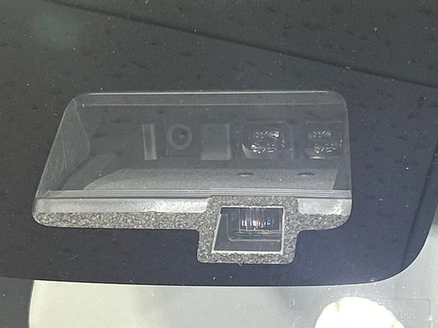 【スズキ　セーフティサポート】走行中に前方の車両等を認識し、衝突しそうな時は警報とブレーキで衝突回避と被害軽減をアシスト。より安全にドライブをお楽しみいただけます。