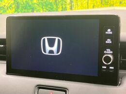 【9インチ　ホンダコネクトディスプレイ】視認性の高い大画面ディスプレイでナビの使用や、お持ちのスマートフォンと連携したbluetoothでの音楽再生が可能です♪