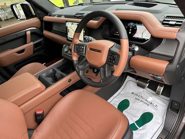 新車登録済み未使用車です。内外装ともに気になるキズ凹み無し。