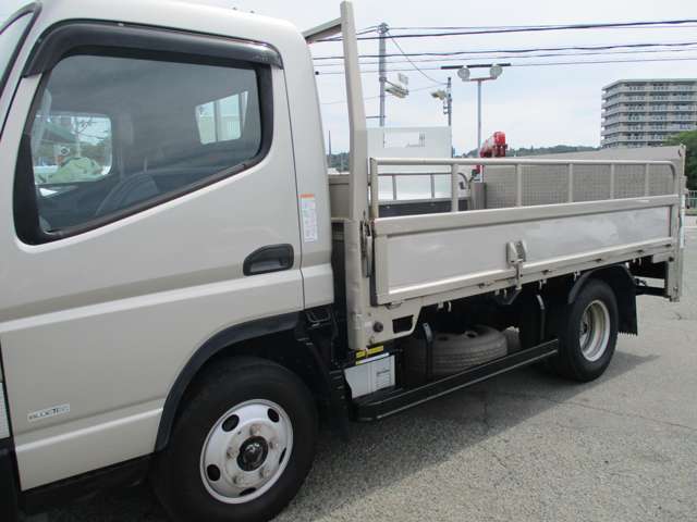床板新品張替えも承っております！！雨漏りはありません！！是非ご検討を！！！