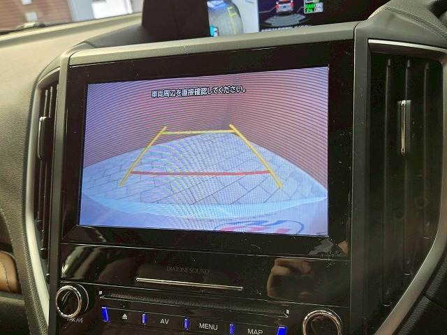「フルカラーバックモニター」を装備で駐車が苦手な方でも安心です。