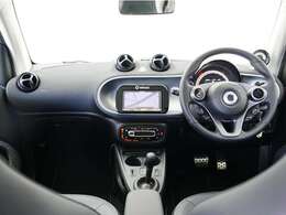 「キズやエンジンの状態は?」「イヤな臭いはしない?」「修理歴や水没車じゃないか気になる！」どんな小さな不安でもお答えします。お気軽にお問い合わせください！