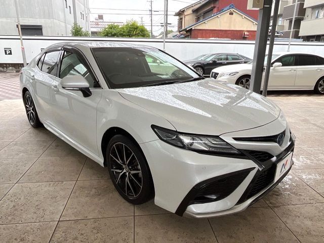 大好評のボディコーティング「弾スプラッシュコート」もご納車までに施工可能。通常のガラスコートと異なる、耐久年数6年の無機質ガラスコーティングが、ボディをキレイな状態に保ってくれます。