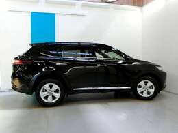 残価設定型プランは車両本体価格の一部をあらかじめ残価として据え置き、残りの金額を分割でお支払いいただくプランです。詳しくはお気軽にスタッフまでご相談ください。