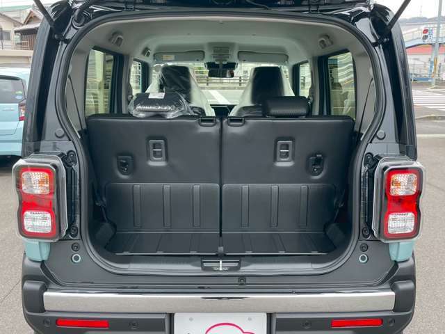 トランク広々！お荷物たくさん乗せることが可能です。