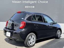 R3年式☆小回りがきいて、縦列駐車もUターンもラクラク☆視界の良さに加えて、わずか4.5mの最小回転半径により、狭い道や曲がり角の通過、縦列駐車、Uターンもスムースです(*^▽^*)