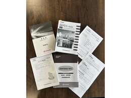 車両取扱説明書、整備記録簿、ナビ取扱説明書、コーナーセンサー説明書、ETC2説明書、リバース連動説明書安心して購入できる履歴書です