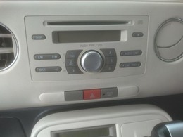 CDをセットしていただくと、お好きな音楽を車内でお楽しみいただけます♪