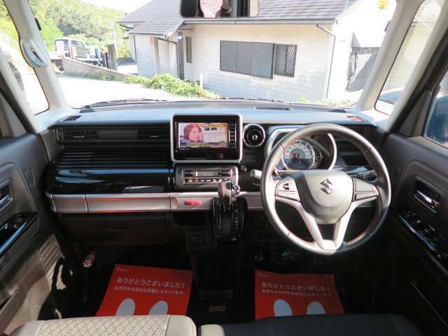 ご覧いただきありがとうございます！車両販売以外でも一般整備や板金など幅広く行っておりますのでお車の事でお悩みの際はお気軽にお問合せ下さい！