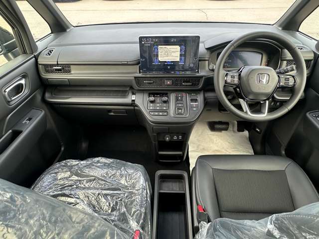 【インパネ全体】全方位で視界が広く、高い目線で運転もしやすいです！