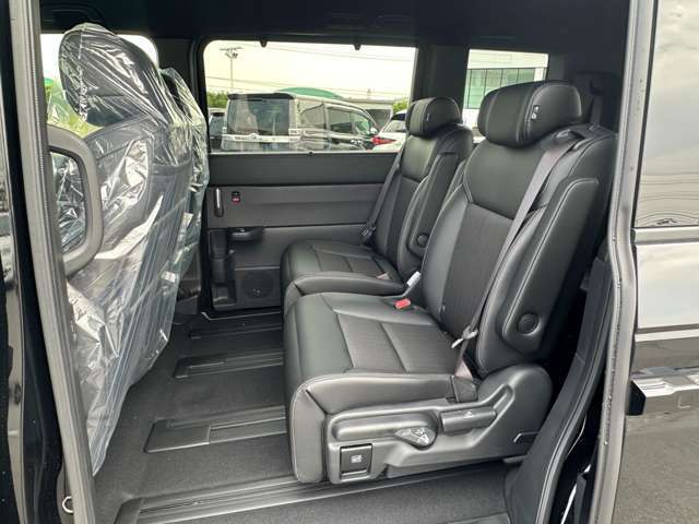 【2列目シート】現車の確認はお電話でも承っております。