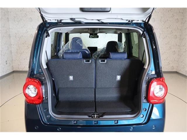 こんなに広い荷室が出来ますよ！背の高い荷物も積めます。リアシートとトランクが繋がっているので、長尺ものでも収納がOK！買い物等で重宝しますよ！
