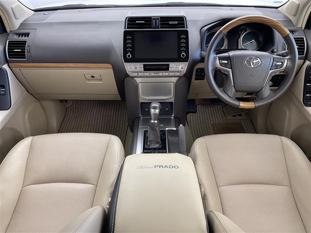 【インパネ全体】全方位で視界が広く、高い目線で運転もしやすいです！