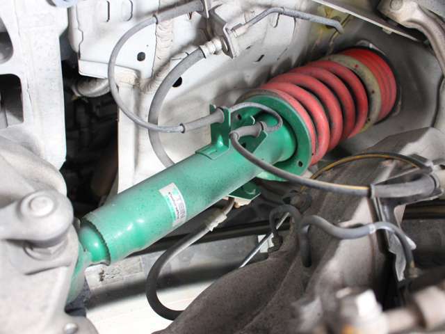 TEIN車高調を装備★ローダウン具合もバッチリです☆