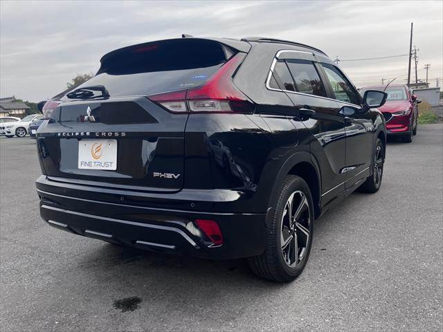 擦り傷から事故まで、自費・保検修理を自社鈑金塗装工場（イオンブース完備）にて綺麗に鈑金塗装致します♪