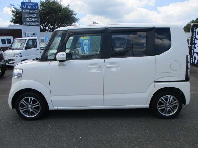 ご家族連れ・女性のお客様もお気軽にお越しください。お車のことで「困った。。。」「買い替えたいけど車種・メーカーがわからない。。。」「予算内でどんな車が買えるか不安。。。」どんなことでもOKです！