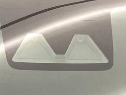 【スマートアシスト】走行中に前方の車両等を認識し、衝突しそうな時は警報とブレーキで衝突回避と被害軽減をアシスト。より安全にドライブをお楽しみいただけます。