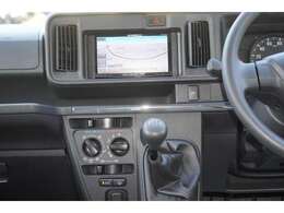 内装は黒を基調としております。大変落ち着いた雰囲気の車内でございます♪