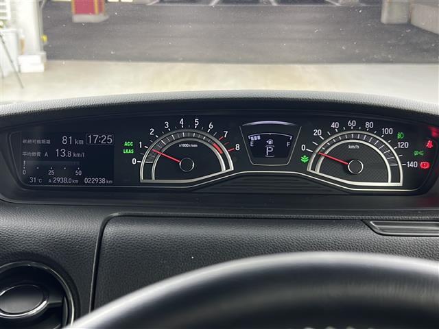 【スピードメーター】メーターがシンプルで見やすく運転しやすいですね！