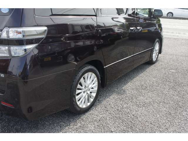 RIVOLUZIONEの車両に興味を持ってご覧いただきありがとうございます(^^)車の品質をしっかり仕上げていますのでそのクオリティを是非お店まで来てみてください。