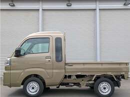 当店はキーパーコーティングのプロショップです。納車時に資格を取得したプロのスタッフが施工致します。