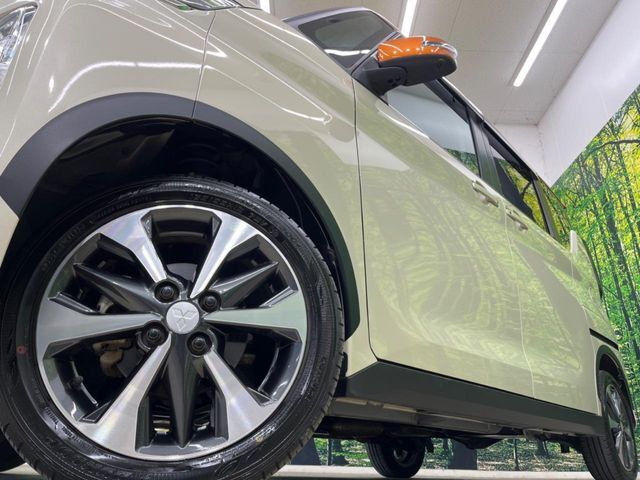 【純正15インチアルミホイール】外観にマッチした純正アルミホイールを装着しております。各種社外アルミホイールや、スタッドレスタイヤも取扱いしております。是非ご相談ください♪