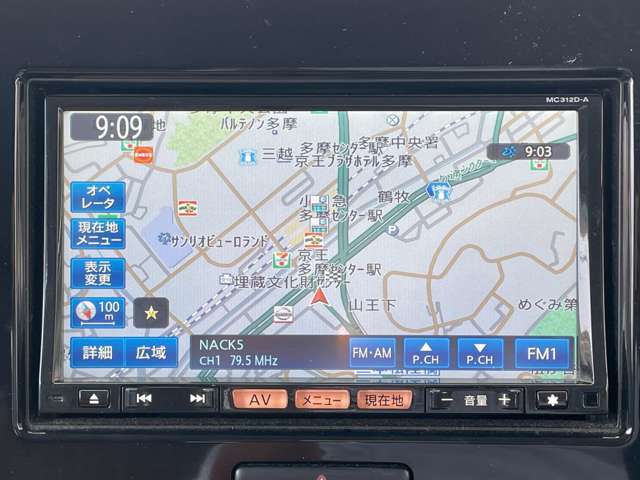 純正ナビ付きで知らない土地のドライブも安心！CD、DVD、デジタルTVも楽しめます♪