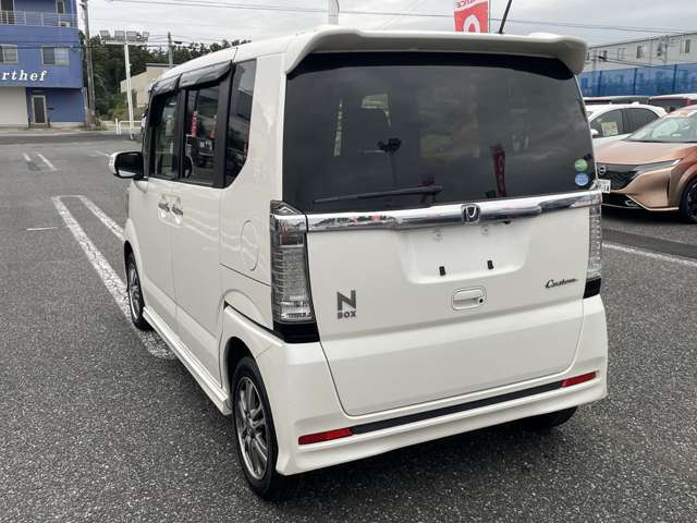 ☆チャンスの魅力6☆　チャンスでは、陸運支局指定の自社整備工場を完備しています。納車前の整備はもちろん、購入後の車検やアフターサービスもお任せ下さい！！自社整備スタッフが真心こめて作業させて頂きます。