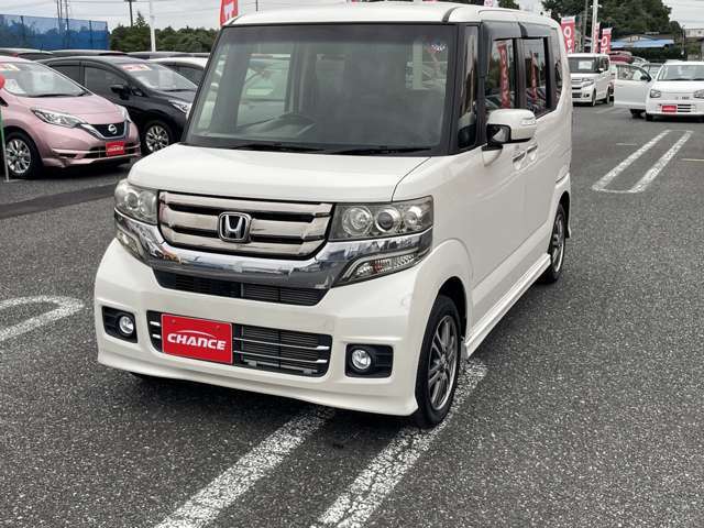 当店でお車をご購入いただき、さらに「有料保証」プランにご加入いただくと、特典としてオイル交換10回分の無料チケットを差し上げます。