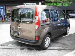 北は北海道、南は沖縄まで毎日たくさんのご成約を頂いております＾＾弊社は輸入車も禁煙車両で走行距離が少ない物を厳選して仕入れております！全国の皆様に愛される中古車店を目指しております！