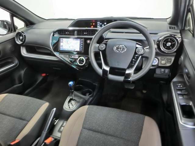 操作性が良い運転席まわりです！