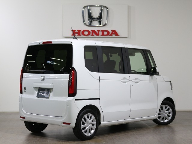 毎日の生活に欠かせない身近な軽自動車としての親和性と実用性を両立した優れたデザインです。