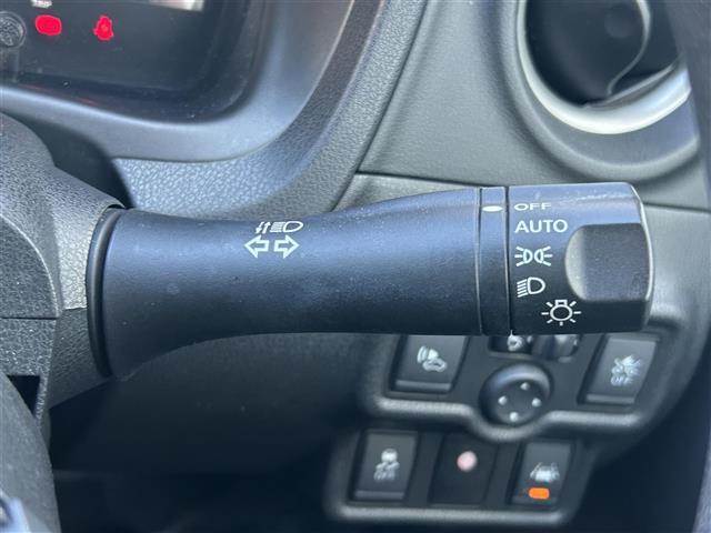 ◆オートライト【オートライトなのでライトのつけ忘れを気にすることなく運転が出来ます。】