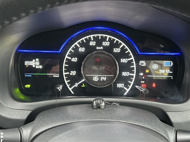 ◆【スピードメーター】メーターがシンプルで見やすく運転しやすいですね！
