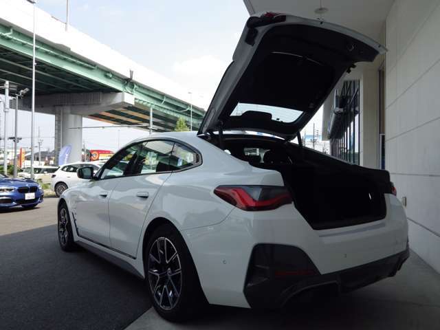 BMWではより快適にお乗り頂くために、3つのサポートプログラムをご用意しております。※BPS保証のお車は登録日より最長4年間まで延長が可能です。