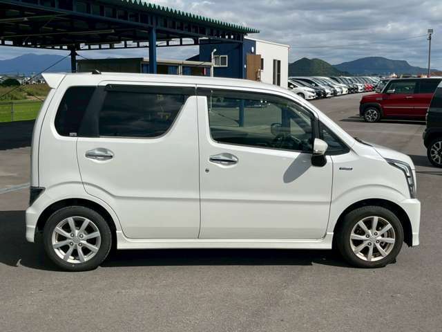 ★自宅から簡単に車に関する相談ができるサービスとして、オンライン購入相談＆商談を実施中です！お客様のご希望に合わせて、ご希望の日時などをお選びいただけます。先ずはメールもしくはお電話にてお問合せ下さい