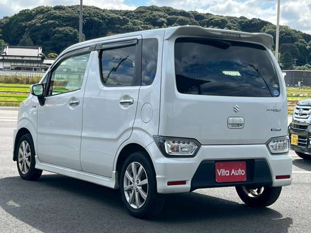 ローン実績500件以上！一括では難しくてもローンならどうですか？求めていた車のワンランク上の車でもローンで、月々の支払いが少なく出来れば手に入ります。