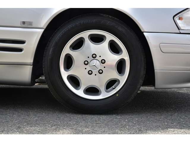 【高額査定】下取り車も当社に一度ご相談下さい。ほとんどのお客様が当社査定額にご満足を頂いております。国産車も高額査定をお約束致します。（買取店には負けません）